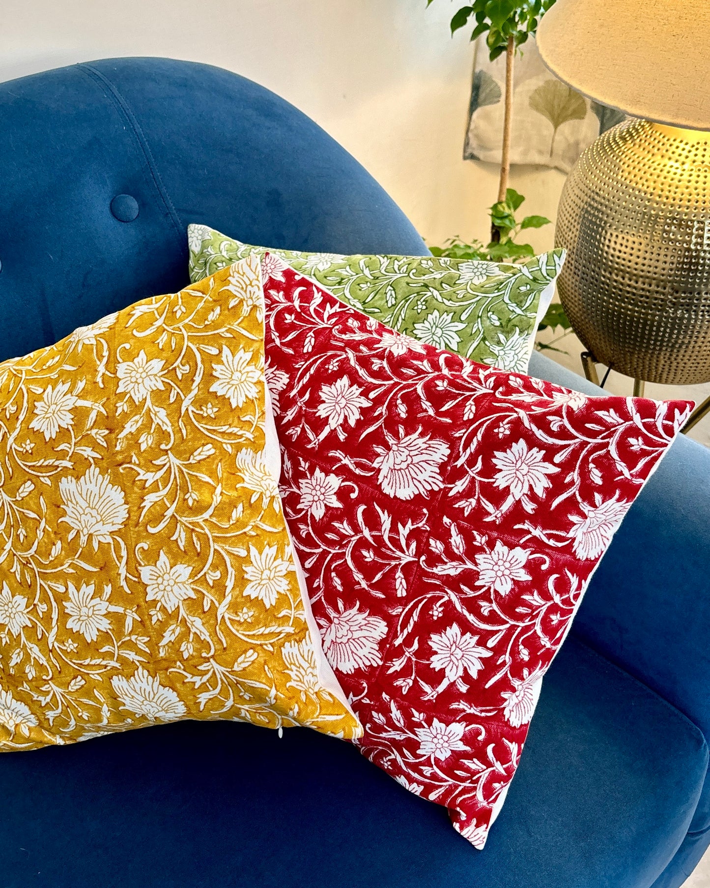 مفارش طاولة الطعام "كوبو" | مجموعة من قطعتين | باللونين الأسود والأحمر