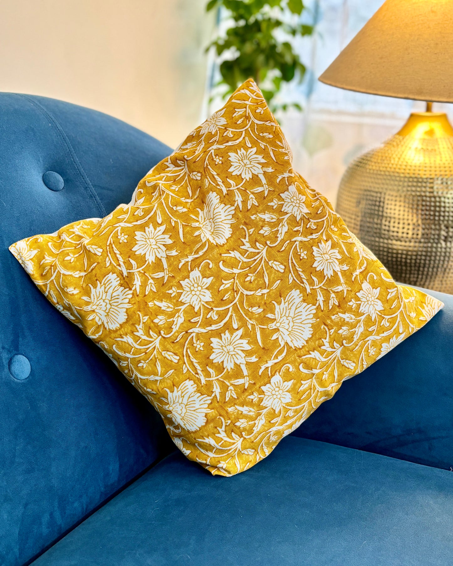 مفارش طاولة الطعام "كوبو" | مجموعة من قطعتين | باللونين الأسود والأحمر