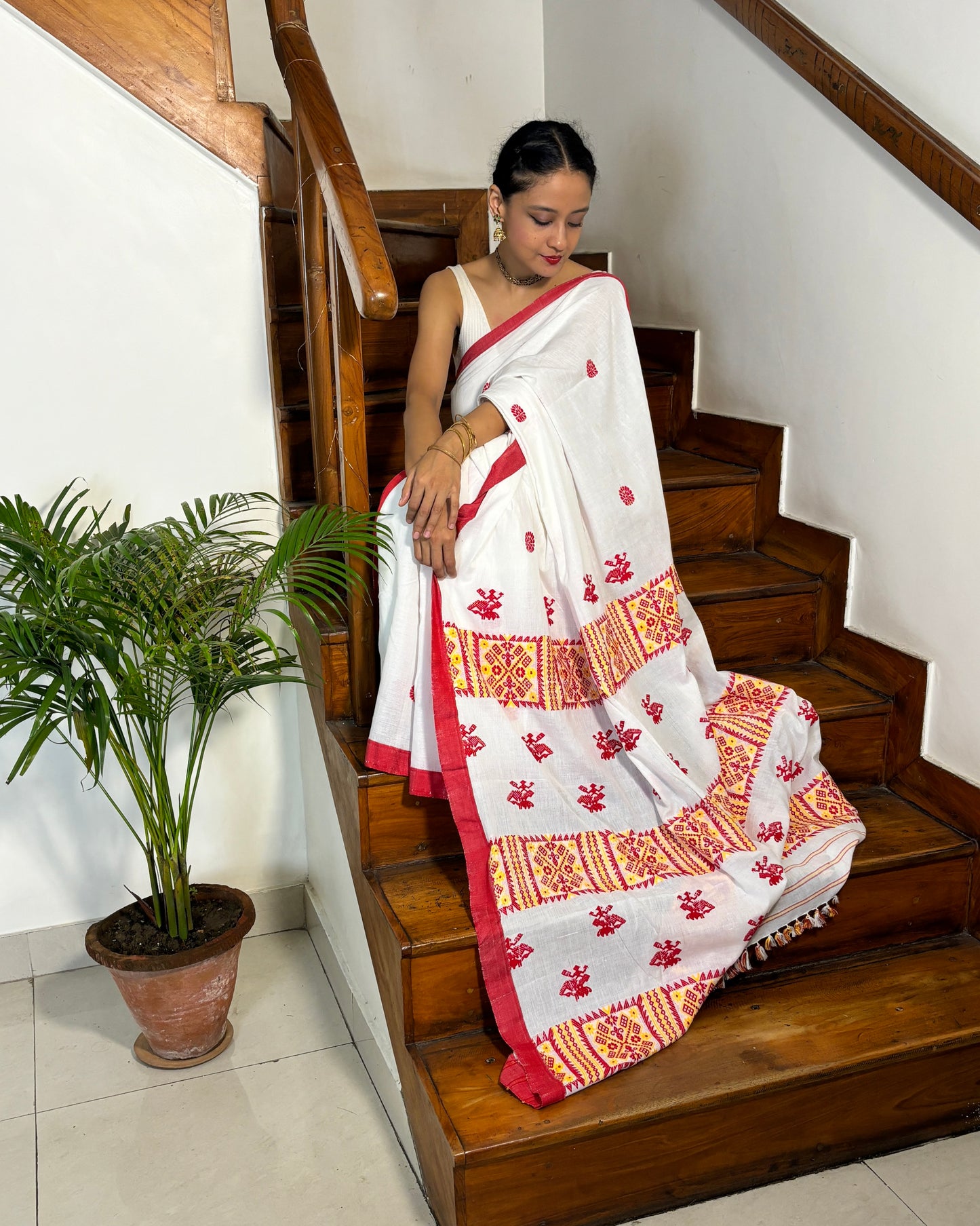 Cotton Saree with Traditional 'Bisoni' Motif