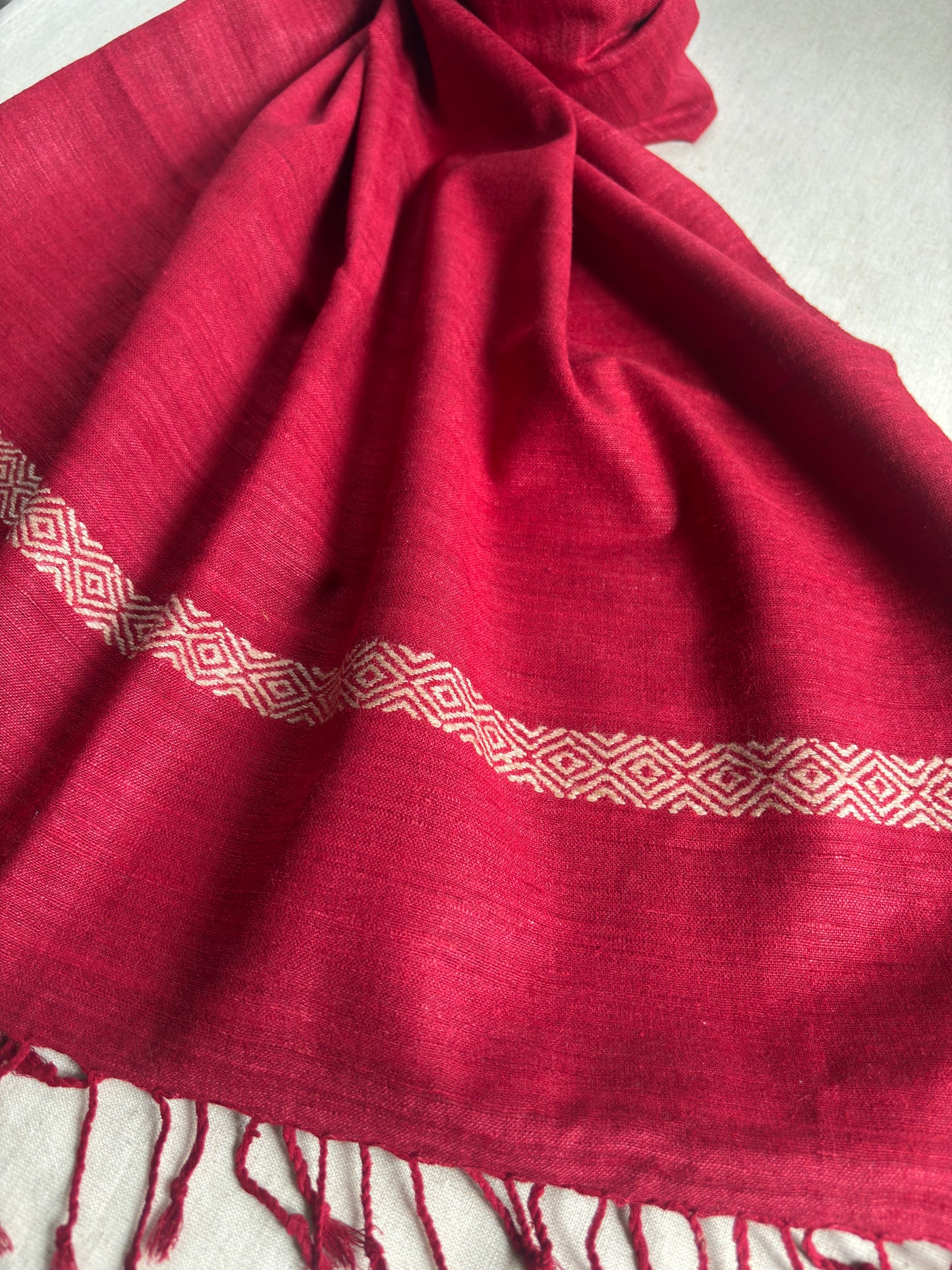 handloom red silk stole for gift ideas