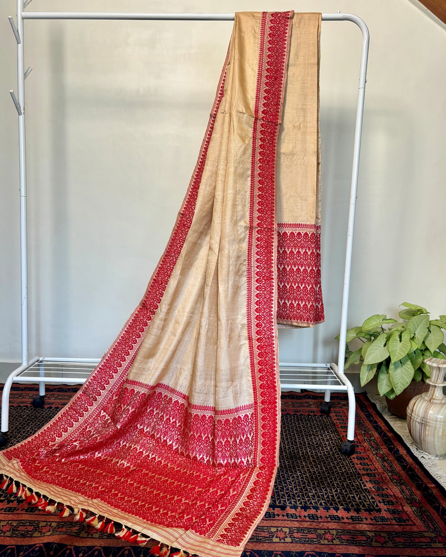 Handloom Tussar Silk Mekhela Sador | Red and Gold
