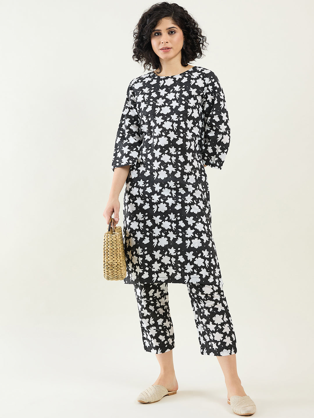Modern Basics Long Length Kurta Set for Women | Monochrome