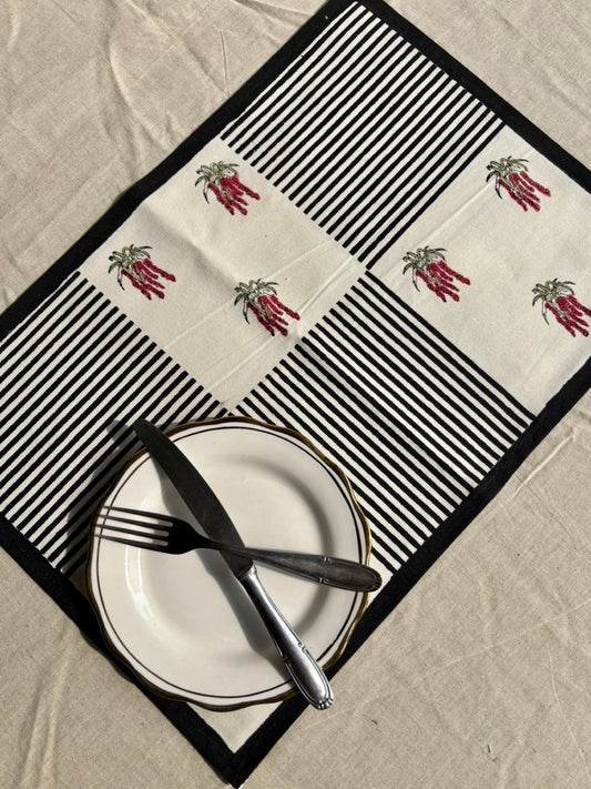 'Kopou' Dining Table Placemats | Set of 2 | Black & Red