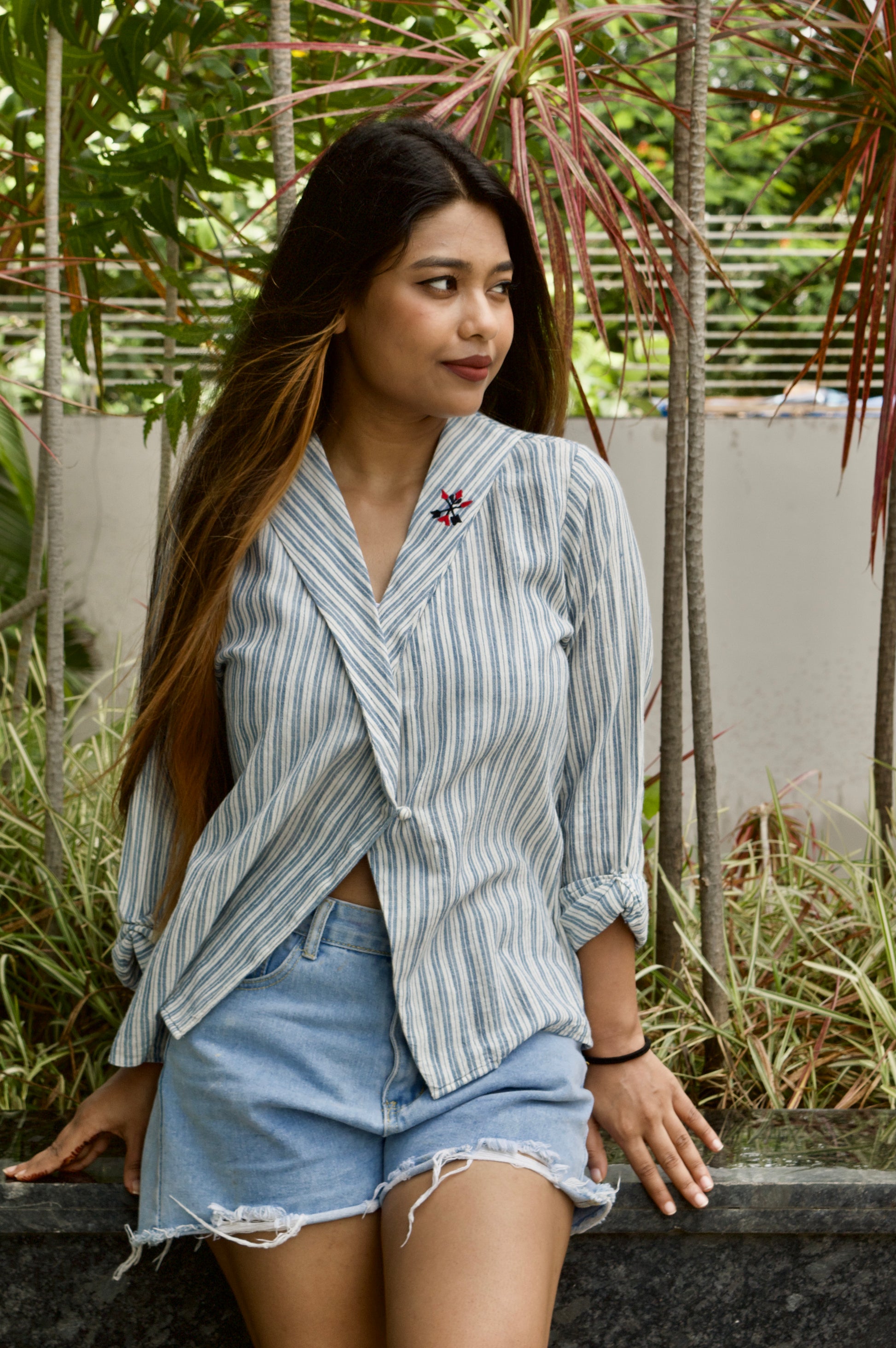 Asymmetrical shirt in blue for women